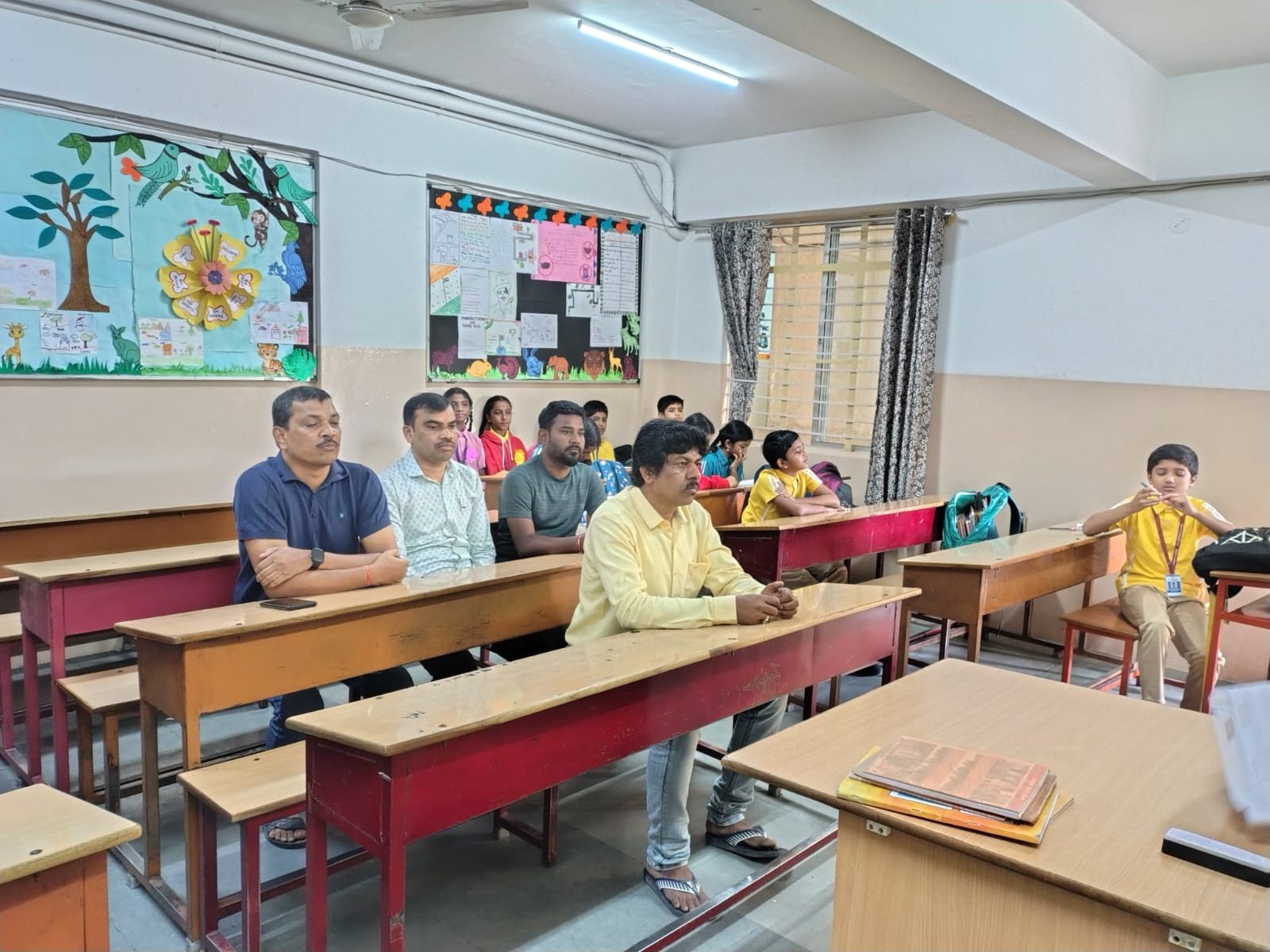 Grade 1 and 2 students exploring in Outdoor Learning & Exploration activity